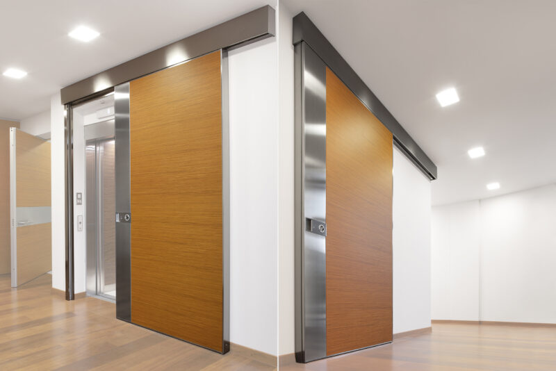 SLIDING DOORS - Image 2