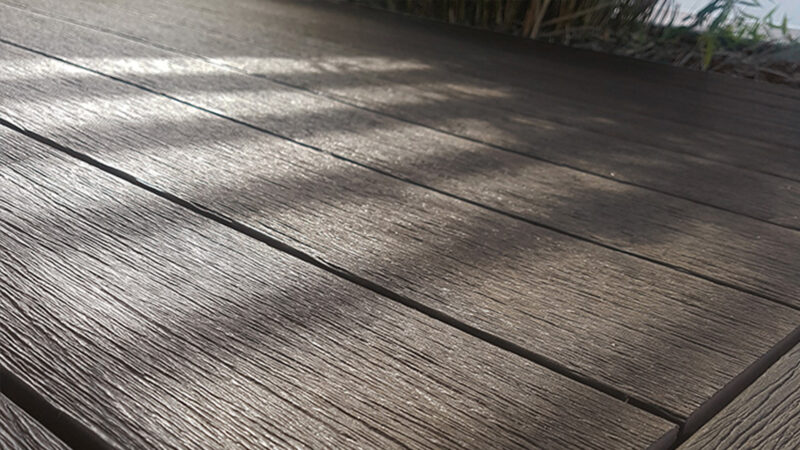 DECKING