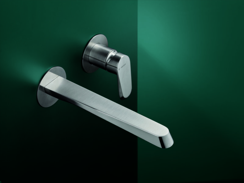 WALL MOUNTED MIXER