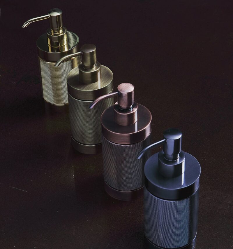 BATHROOM ACCESORIES
